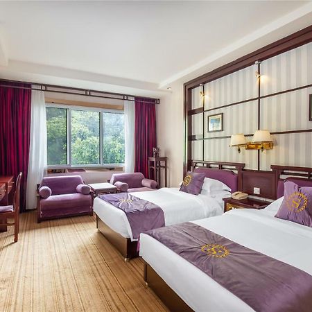 New Century Hotel Yangshuo Dış mekan fotoğraf