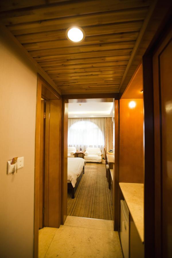 New Century Hotel Yangshuo Dış mekan fotoğraf