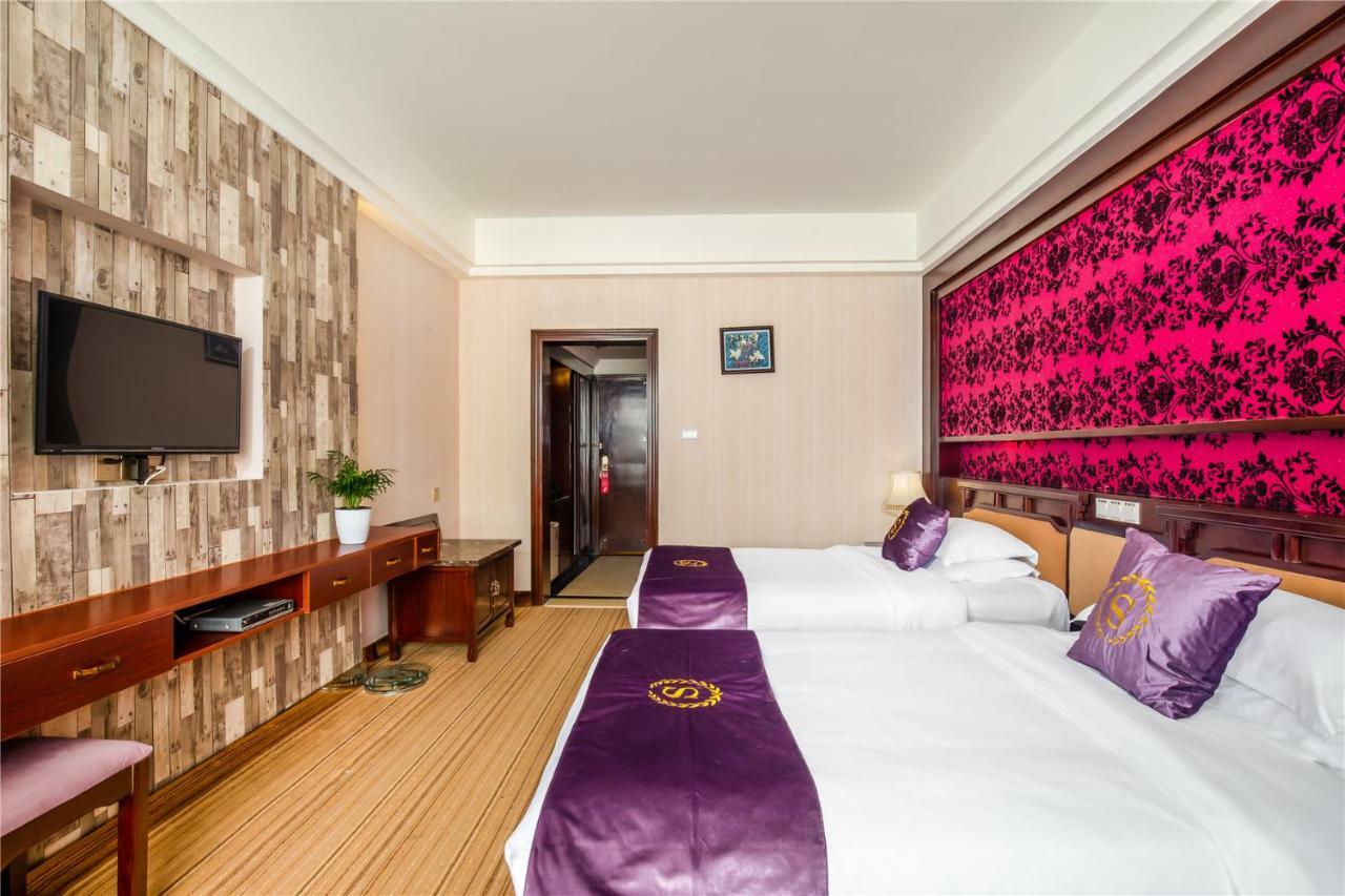 New Century Hotel Yangshuo Dış mekan fotoğraf