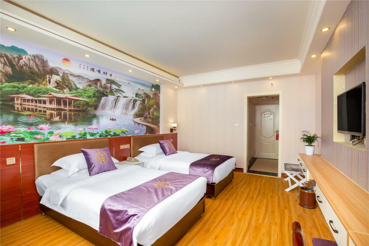 New Century Hotel Yangshuo Dış mekan fotoğraf